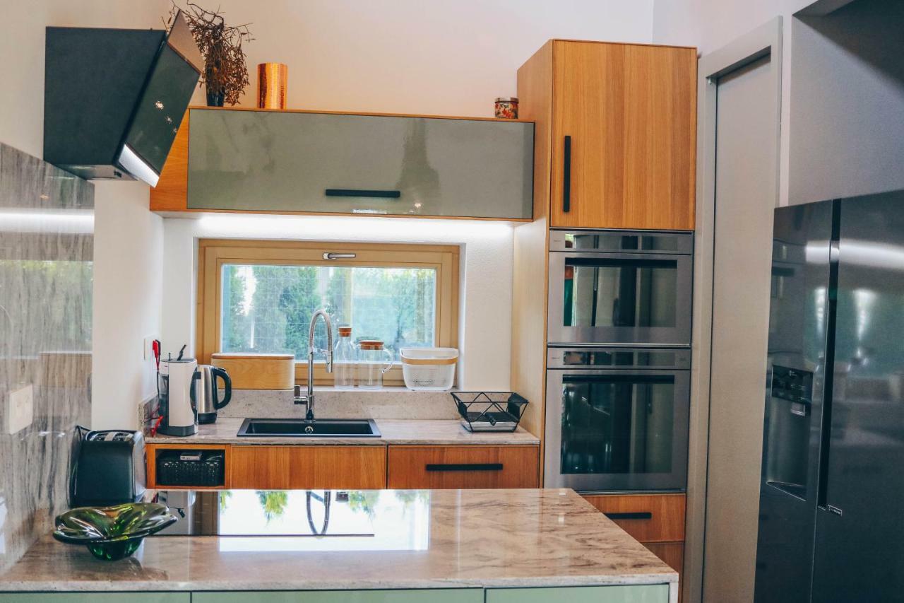 Stylish Apartments At Penati Golf Resort Sajdikove Humence Экстерьер фото
